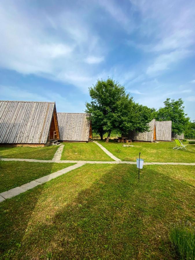 Rooms & Glamping Lana Haus Licko Petrovo Selo Bagian luar foto