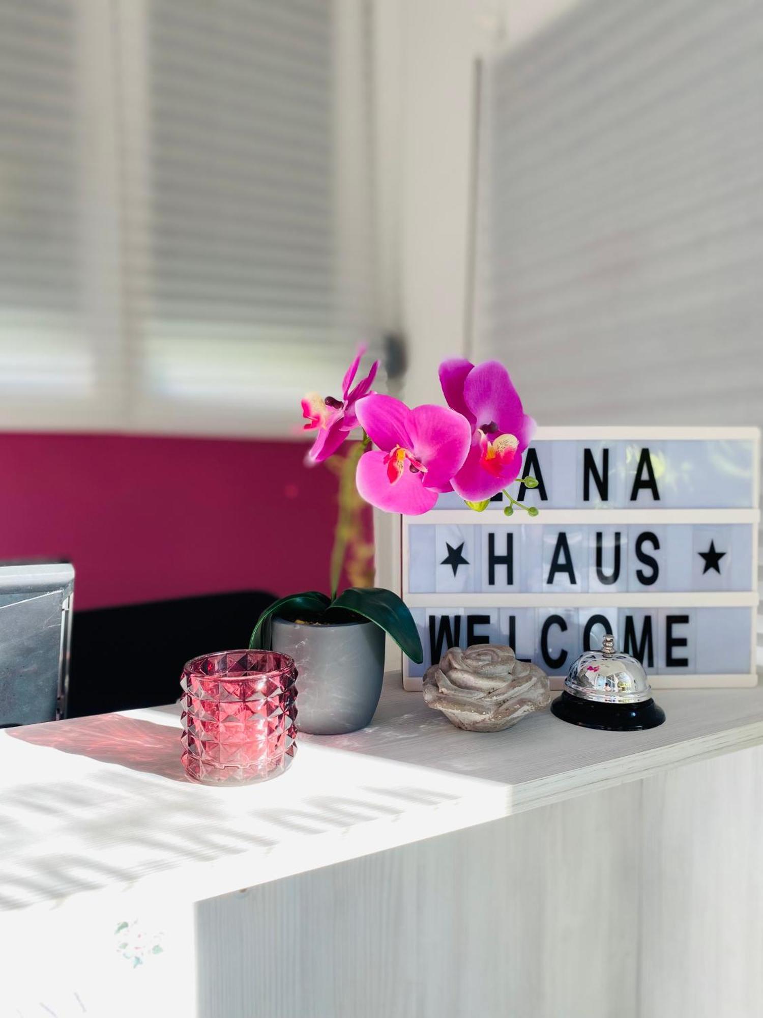 Rooms & Glamping Lana Haus Licko Petrovo Selo Bagian luar foto